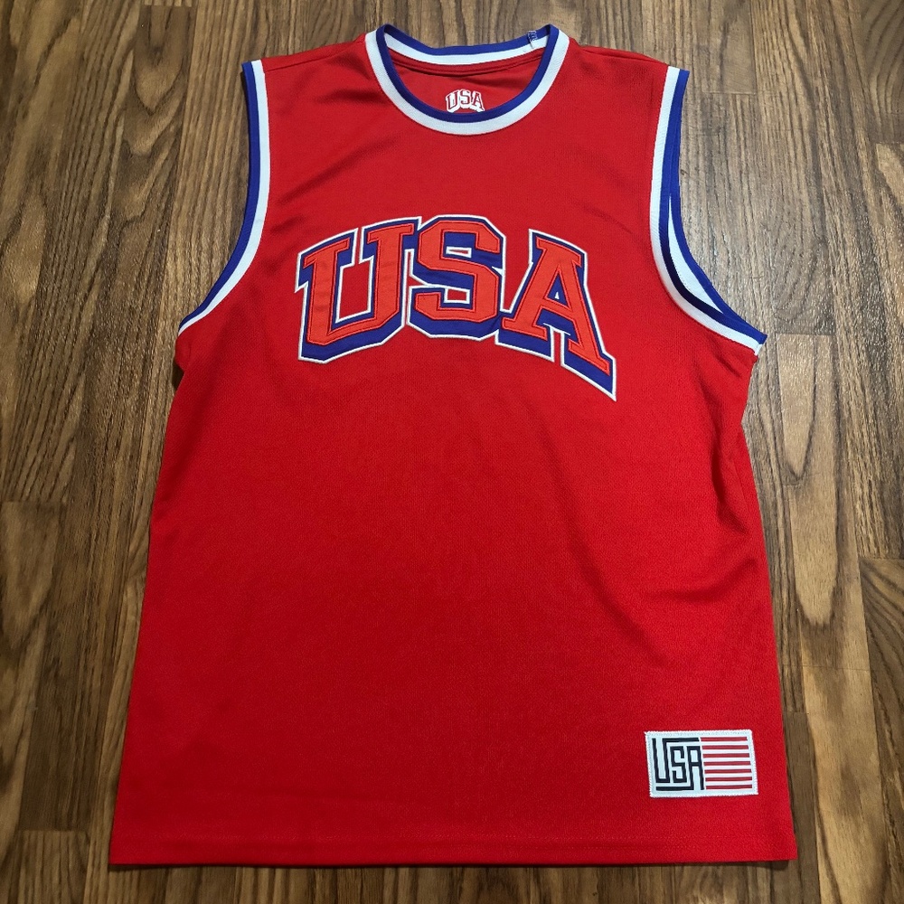 USA * Men’s Tank Top  * Size Large * USA Fully Embroidered Across Front